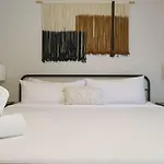 Comfortable Living In Atx With Private Deck And Office