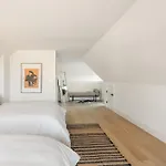 Henley By Avantstay Plunge Pool Incredible Patio Guest House