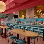 Downright Austin, A Renaissance Hotel