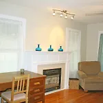 Hancock Guest Cottage