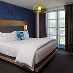 Hotel Eleven