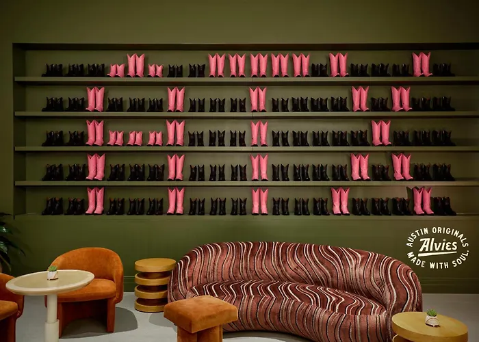 Downright Austin, A Renaissance Hotel