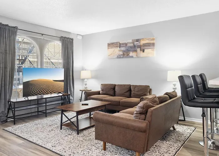 Spacious 3Br2Ba Next To Ut 9878