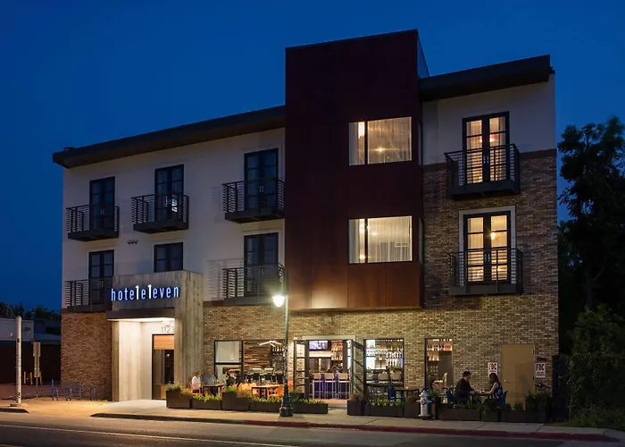 Hotel Eleven