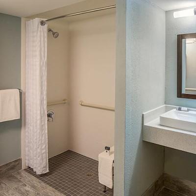 Doubletree By Hilton Northwest - Arboretum 4*