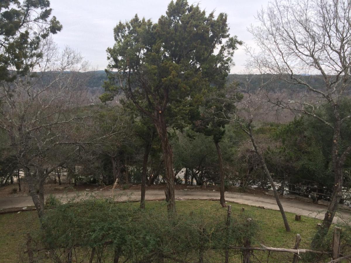 The Rivery Retreat, Choose From Luxury Or In Hill Country Bed & Breakfast Austin