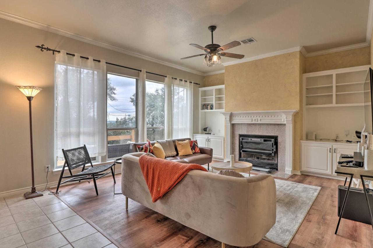 Airy In With Badmintonandvolleyball Court Villa