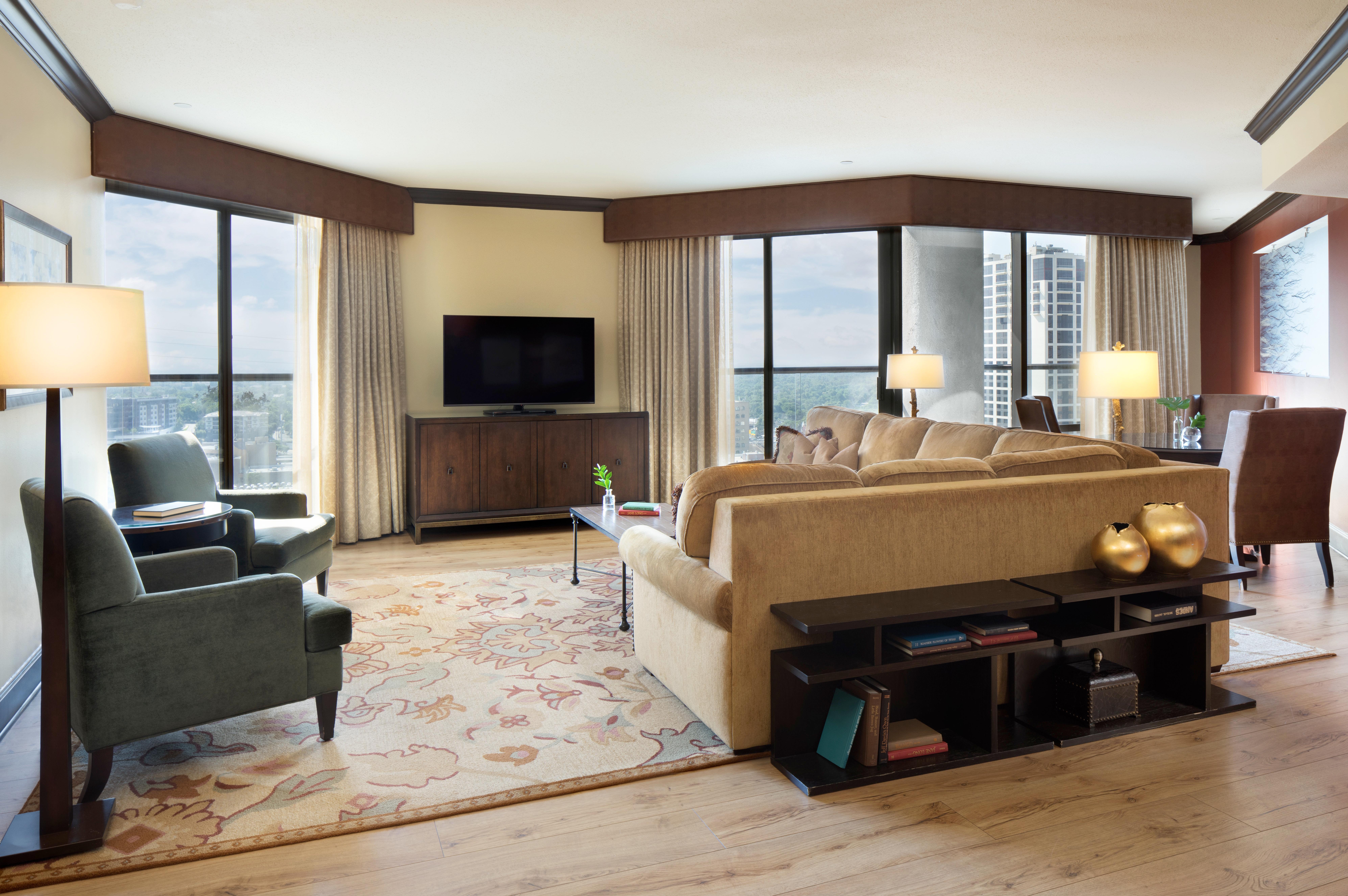 Omni Downtown Hotel