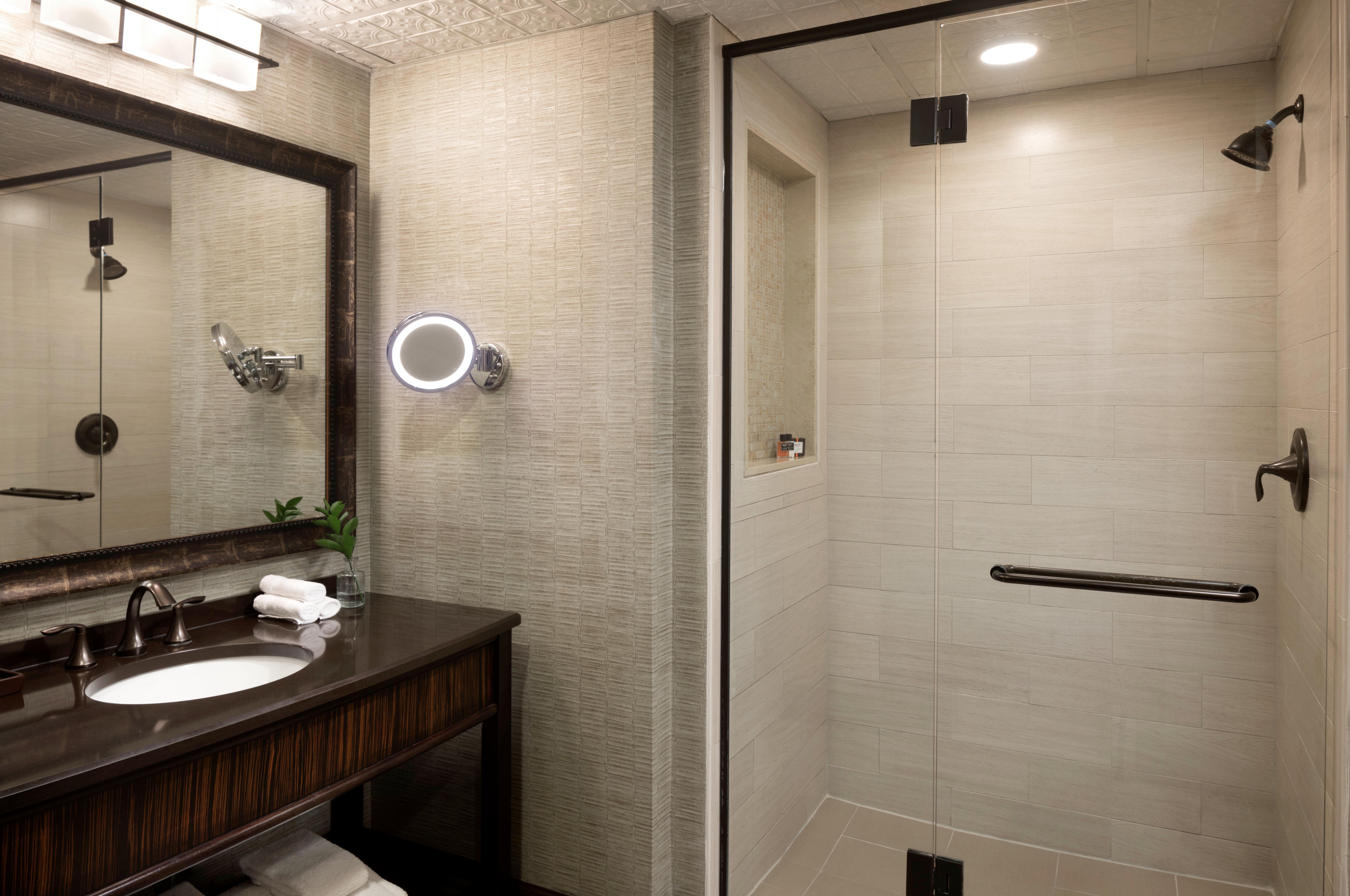 Omni Downtown Hotel 4*