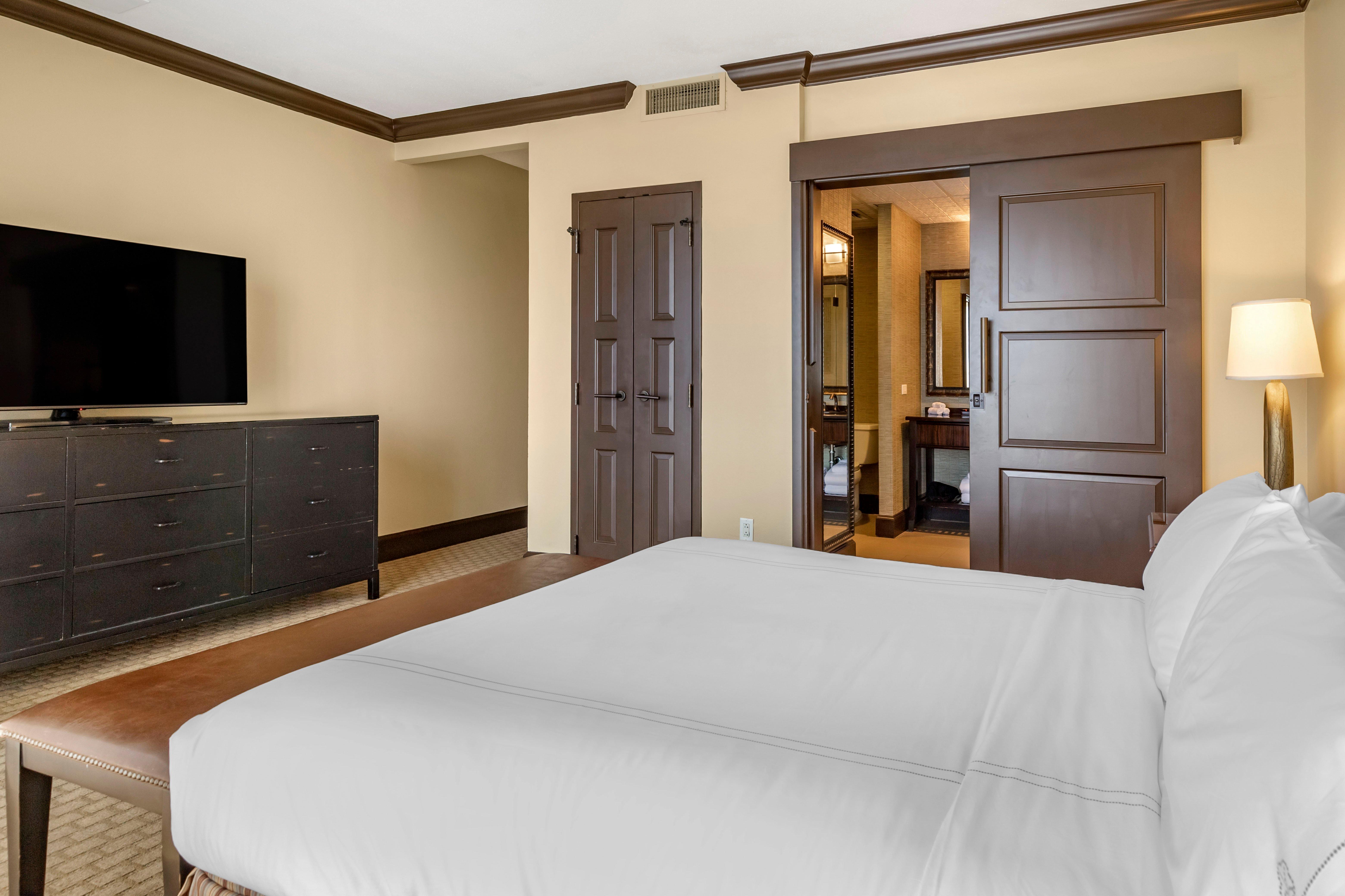 Omni Downtown Hotel 4*