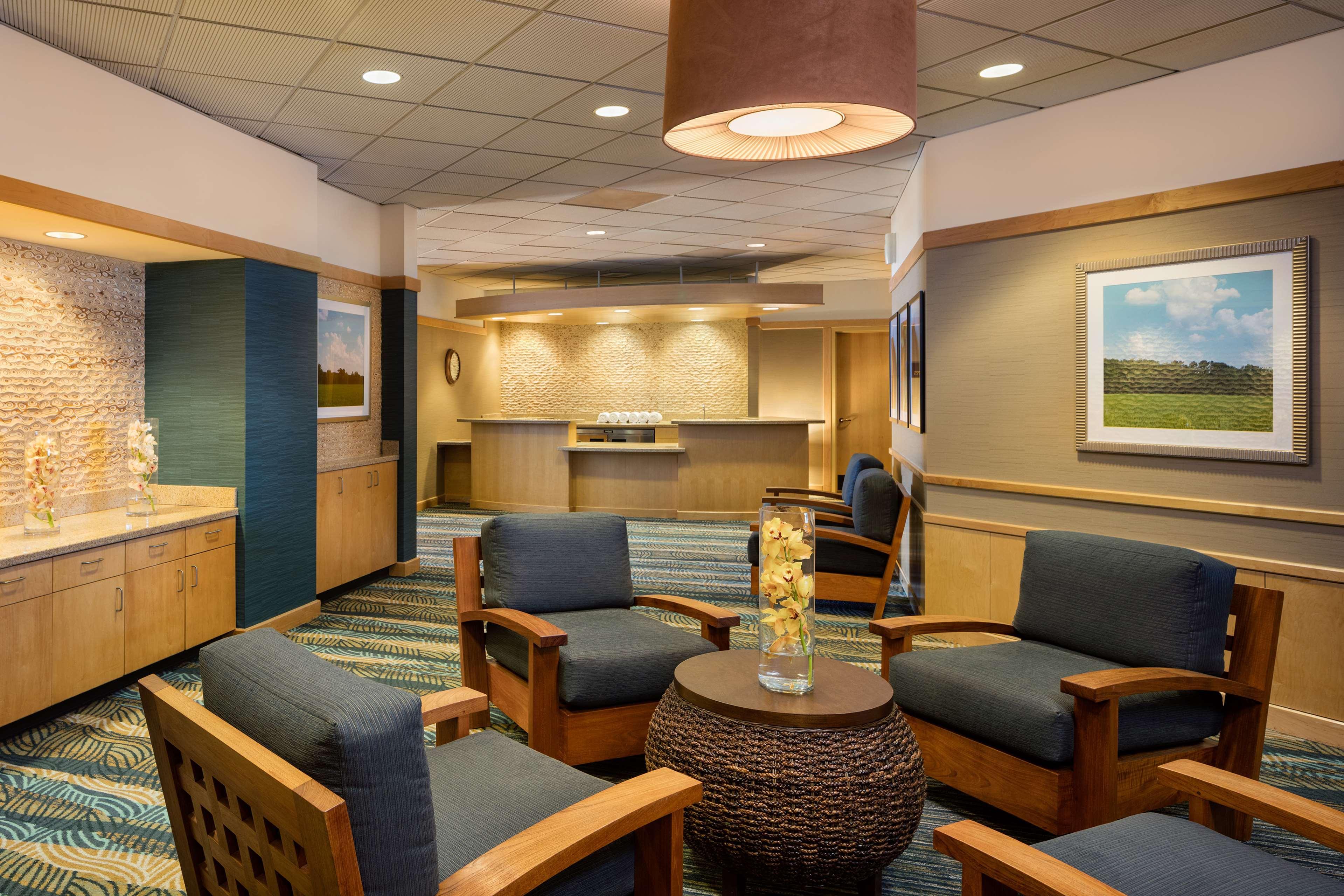 Hilton Hotel 4*