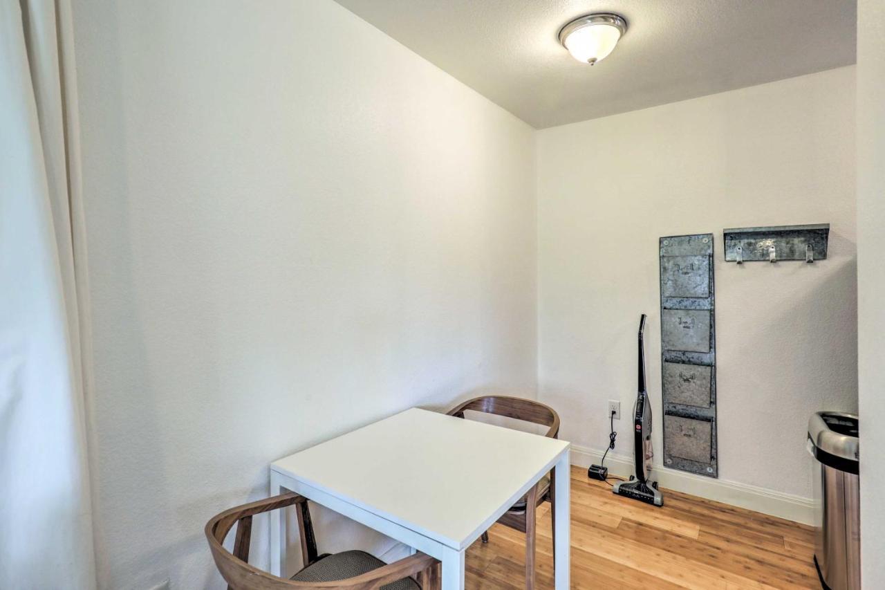 Apartment Sun-lit About 2 Mi To Downtown Austin! *