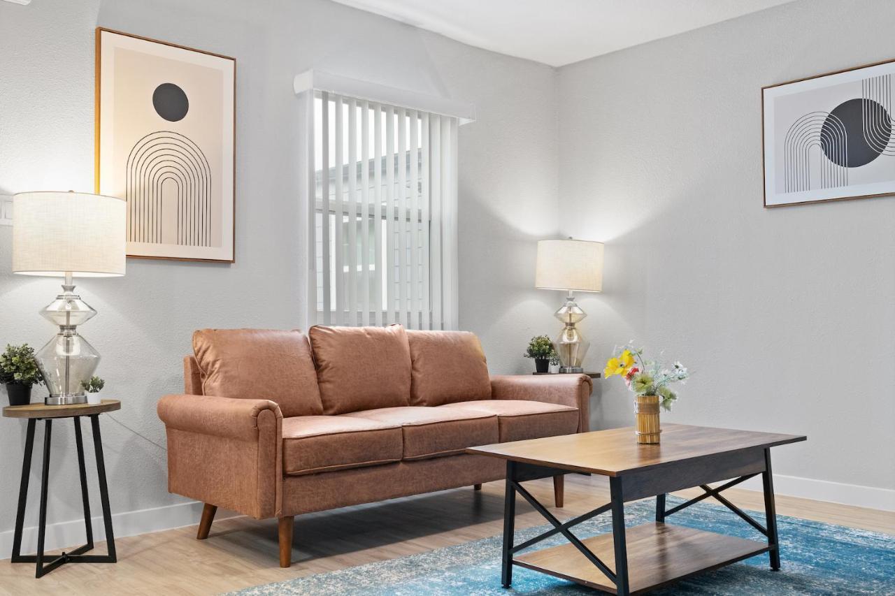 Evonify - Highland - Stylish Furnished Apartment *