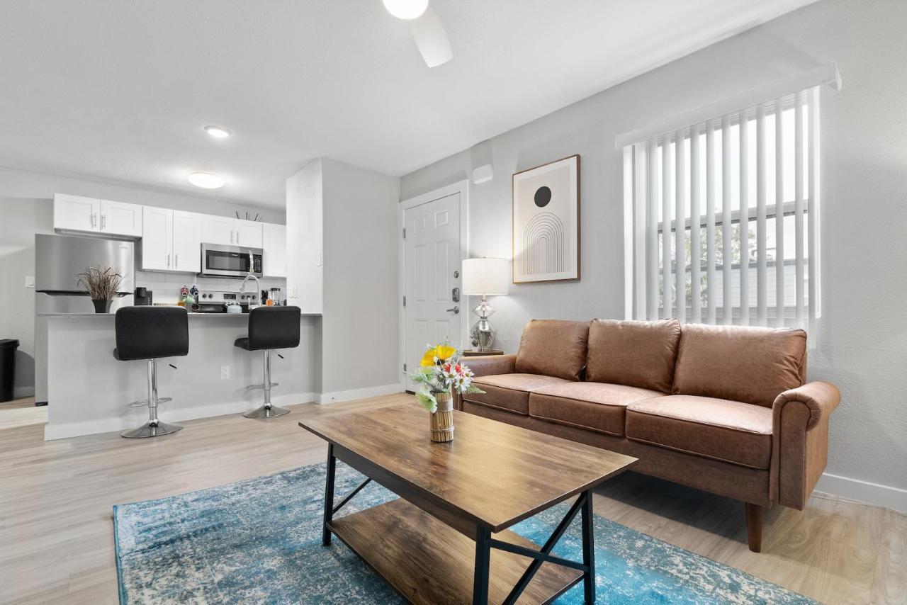 Evonify - Highland - Stylish Furnished *