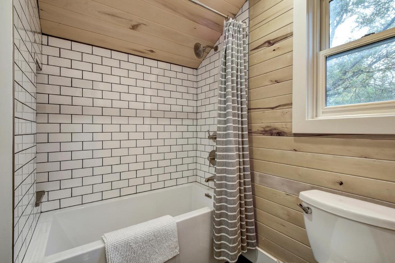 The Soco Studio By Lodgewell - 2 Cute 2 B 4 Gotten *