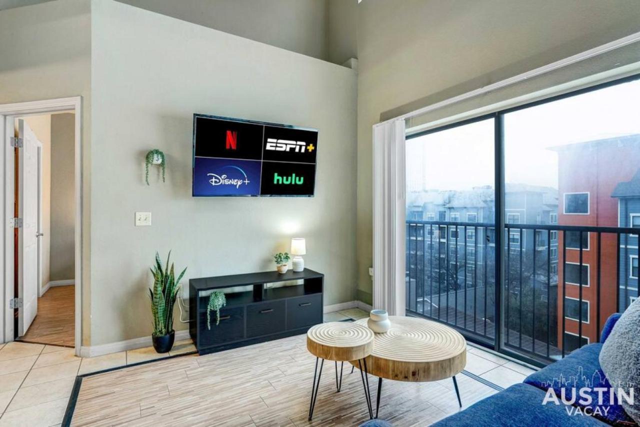 Apartment Fun Location Elevator Full Kitchen Laundry *