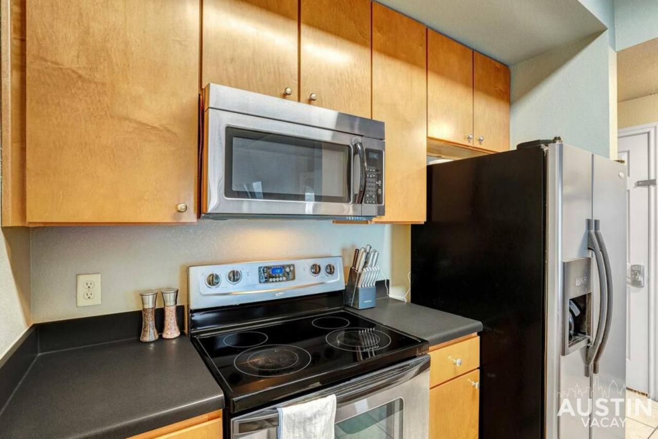 Fun Location Elevator Full Kitchen Laundry * Austin