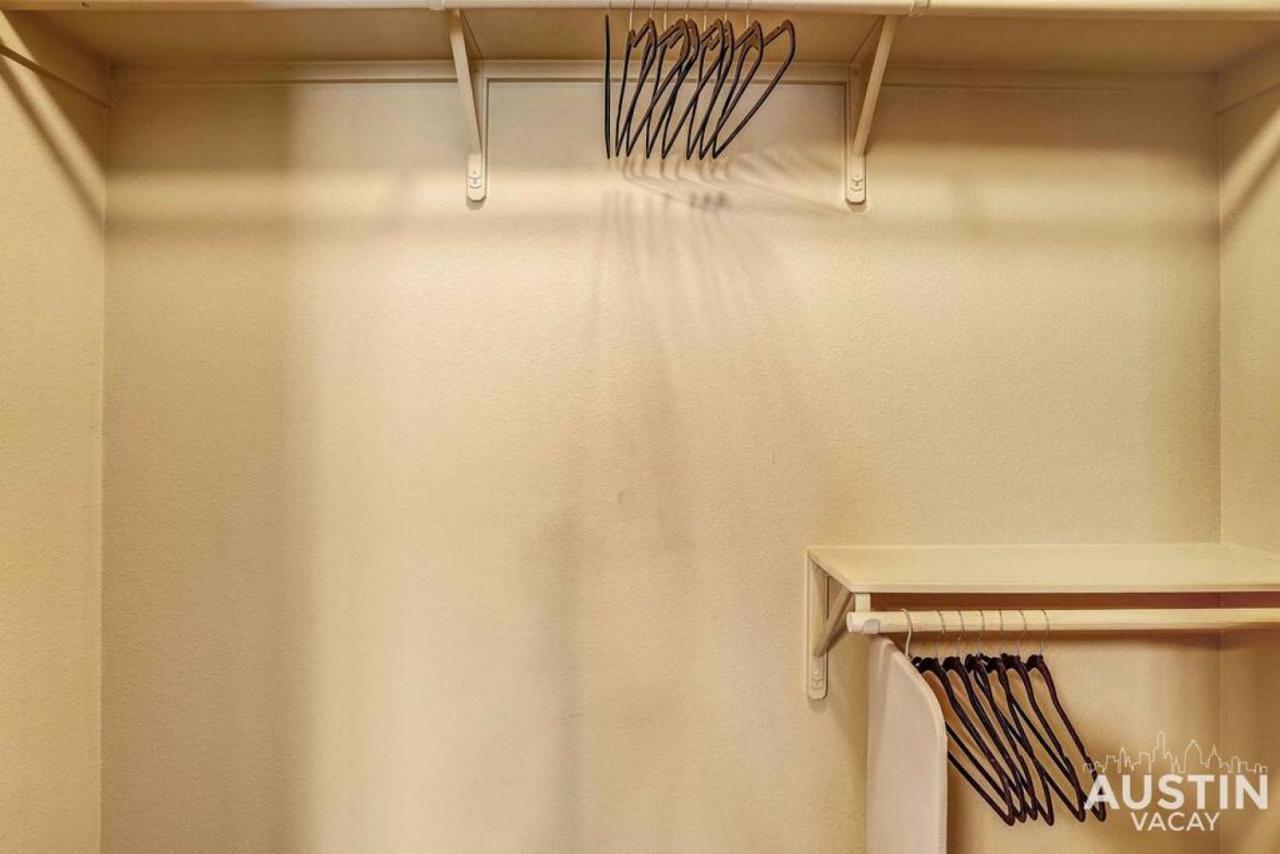 Apartment Fun Location Elevator Full Kitchen Laundry