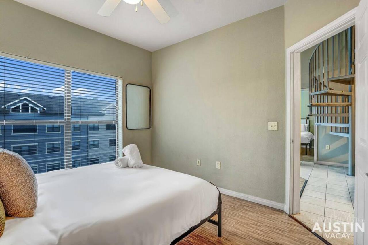 Apartment Fun Location Elevator Full Kitchen Laundry *