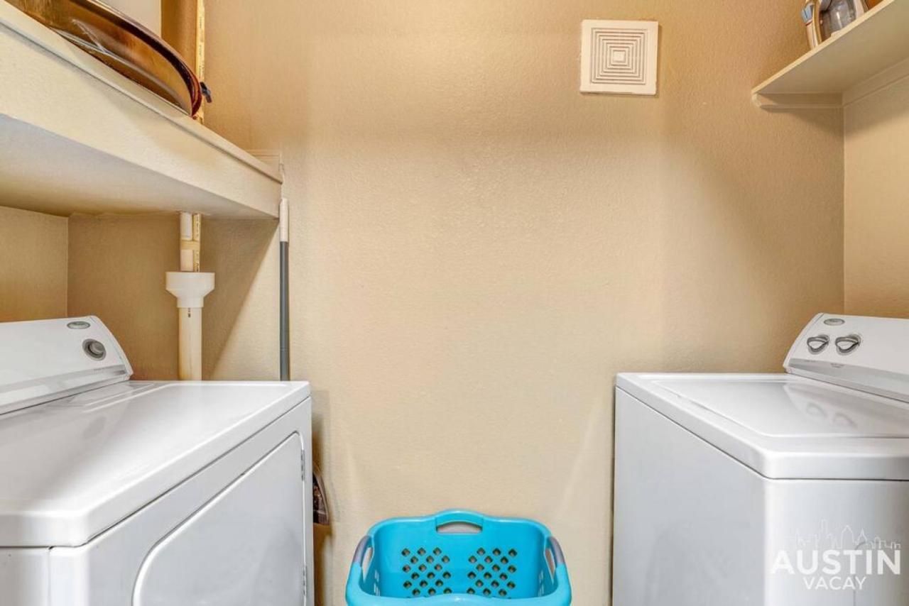 Fun Location Elevator Full Kitchen Laundry
