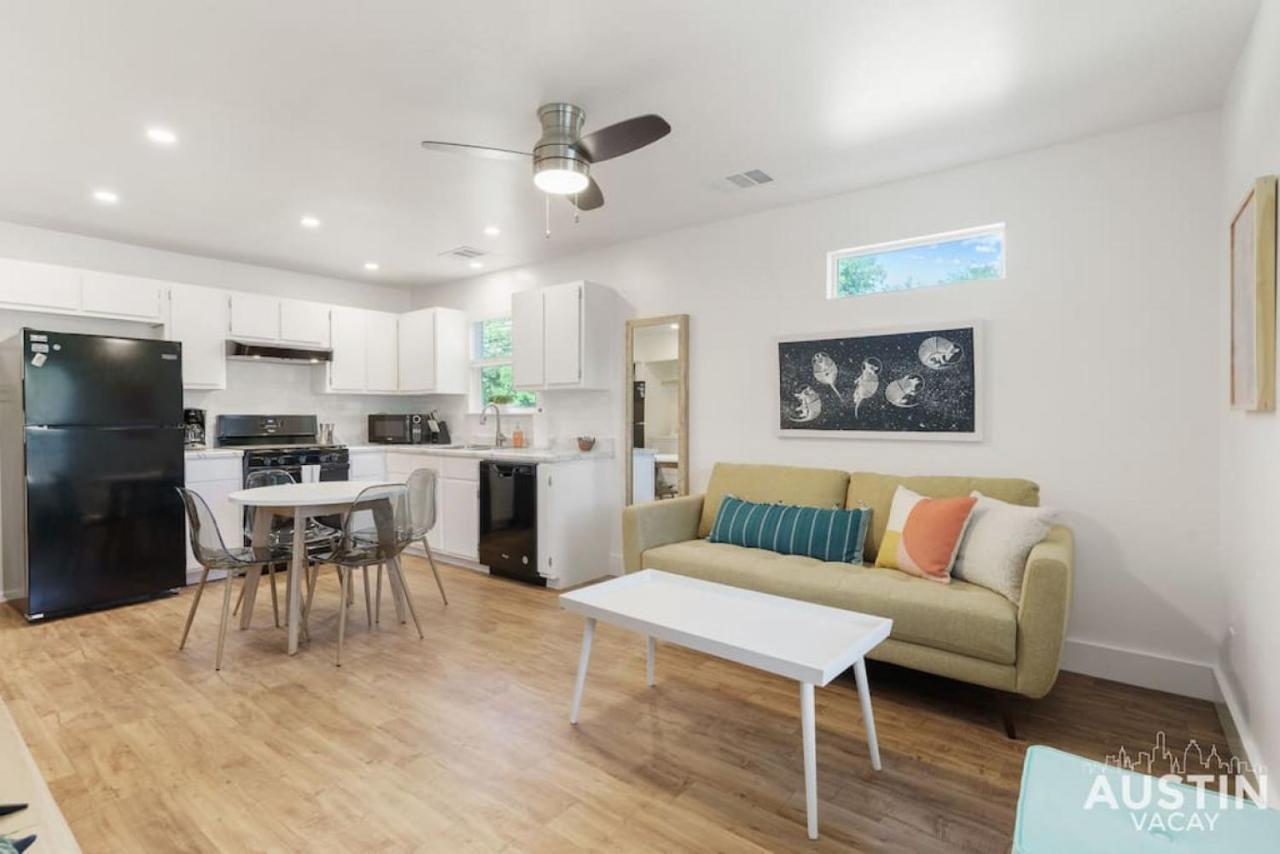 Holiday home Take Your Pets On The Nearby Trail Or Shared Yard Austin