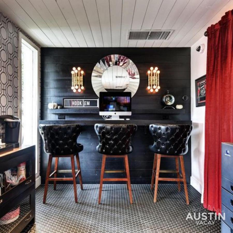 Amenity Heavy Serene In Convenient Location * Austin
