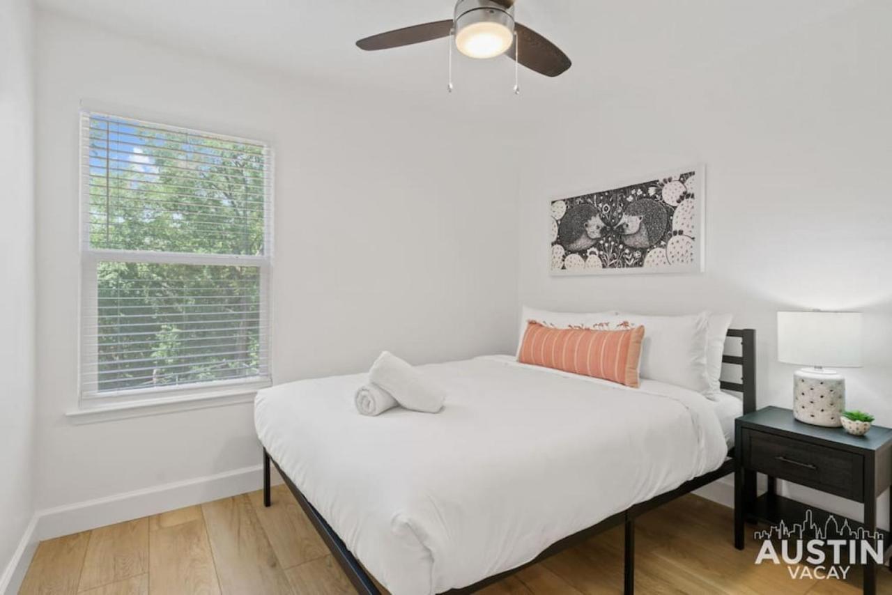 Holiday home Take Your Pets On The Nearby Trail Or Shared Yard Austin