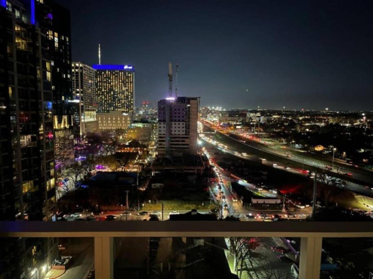 Holiday home Rainey St -luxury 1br - Amenities -rt Pool -17 *