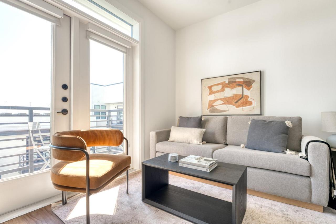 East 1br W Gym Pool Wd Nr Shops Atx-129 * Austin