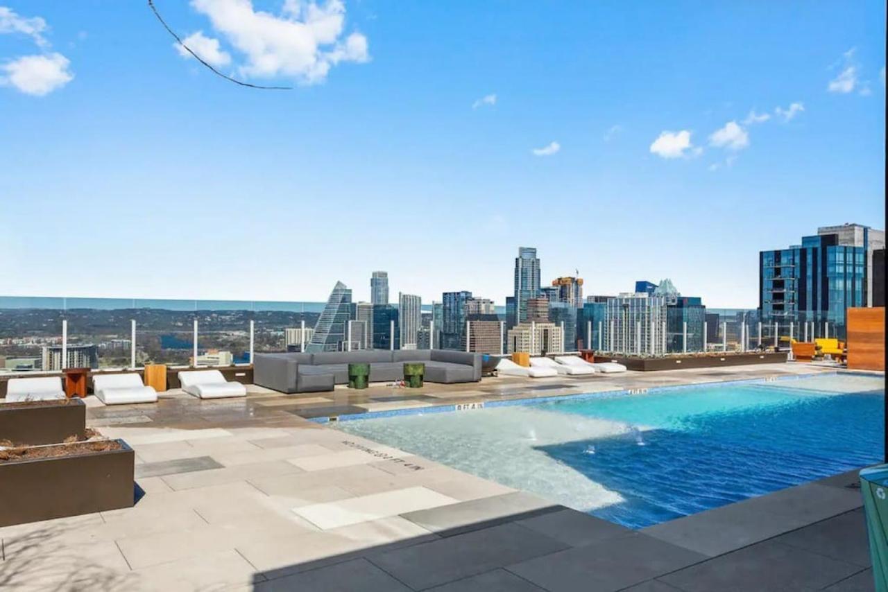 Holiday home Rainey St -luxury 1br - Amenities -rt Pool -17 Austin