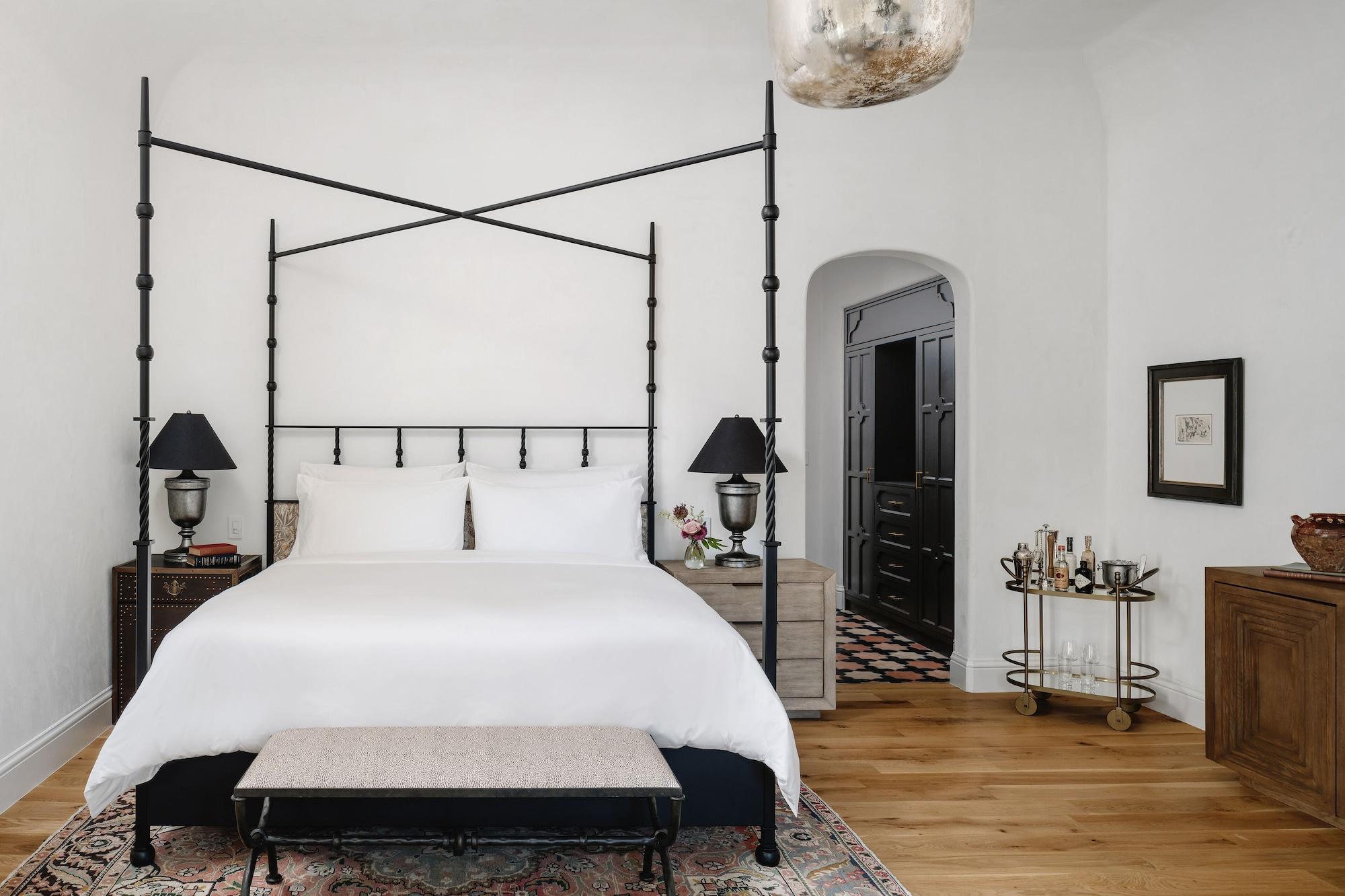 Commodore Perry Estate, Collection Hotel 5*