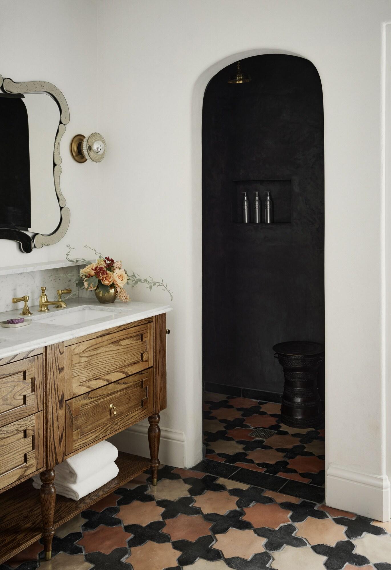 Commodore Perry Estate, Collection 5*