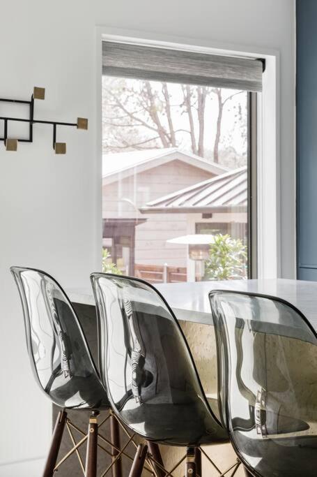 Cozy Retreat Walking Distance To Downtown Austin