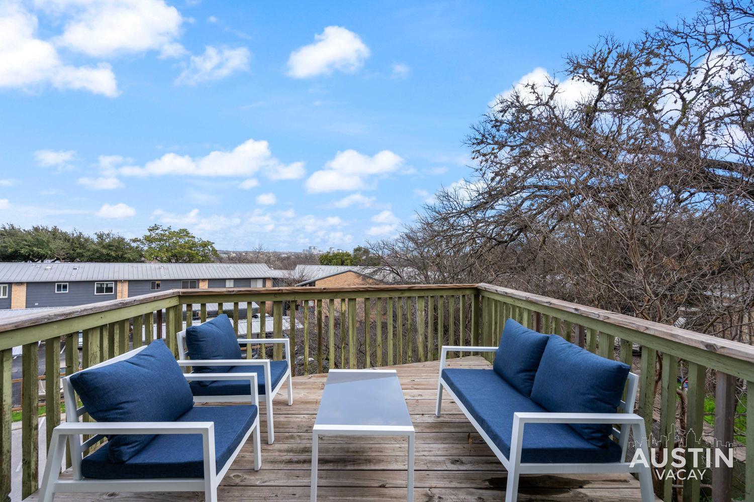Holiday home Walk To Zilker Patio W A View Elevated Balcony *