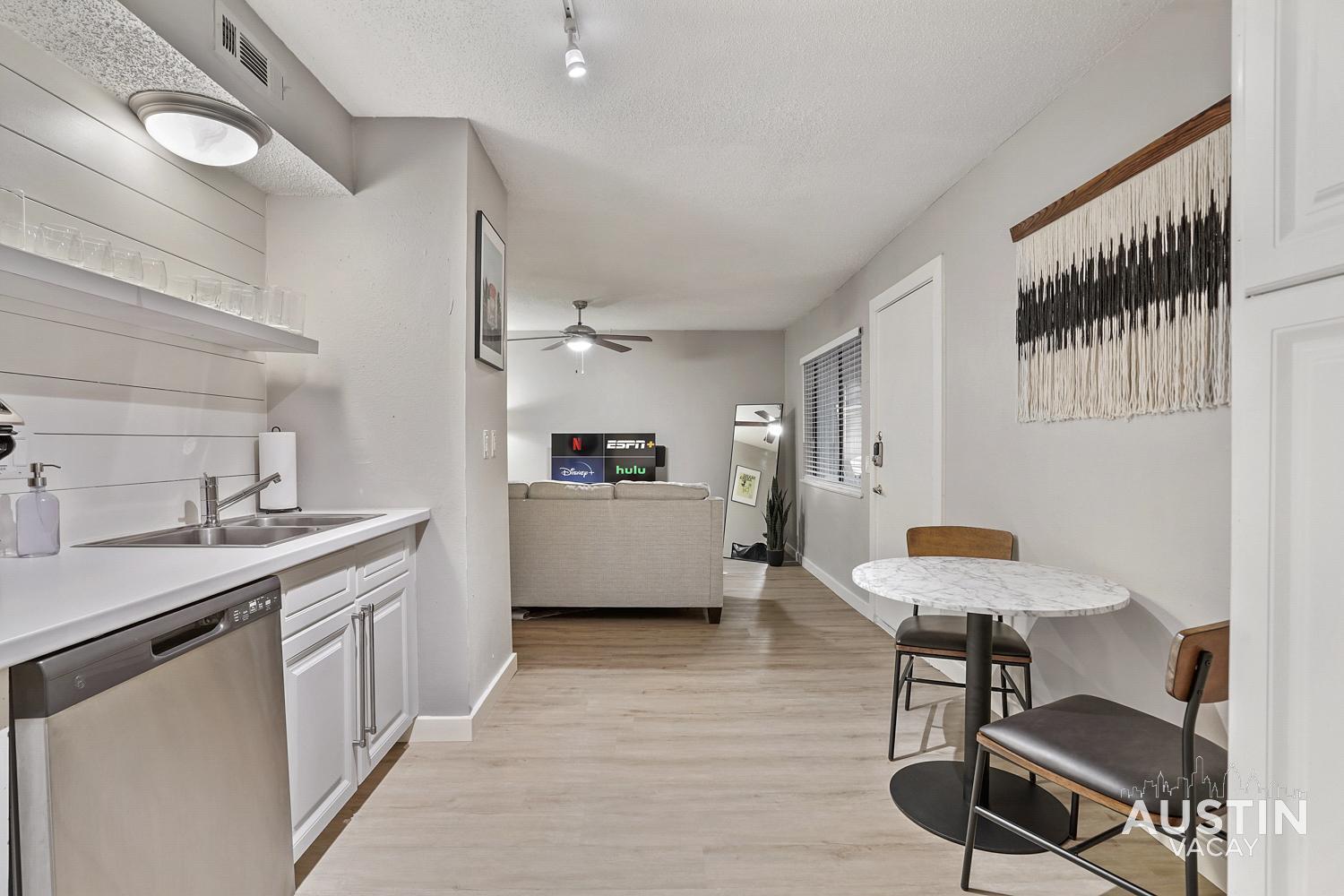 Amenity Heavy Serene In Convenient Location Apartment *