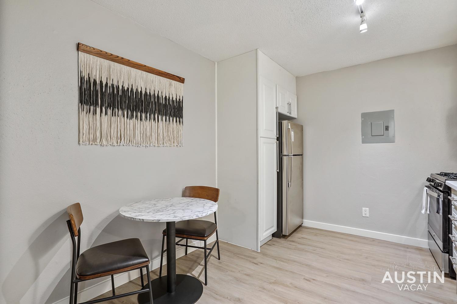Amenity Heavy Serene In Convenient Location *