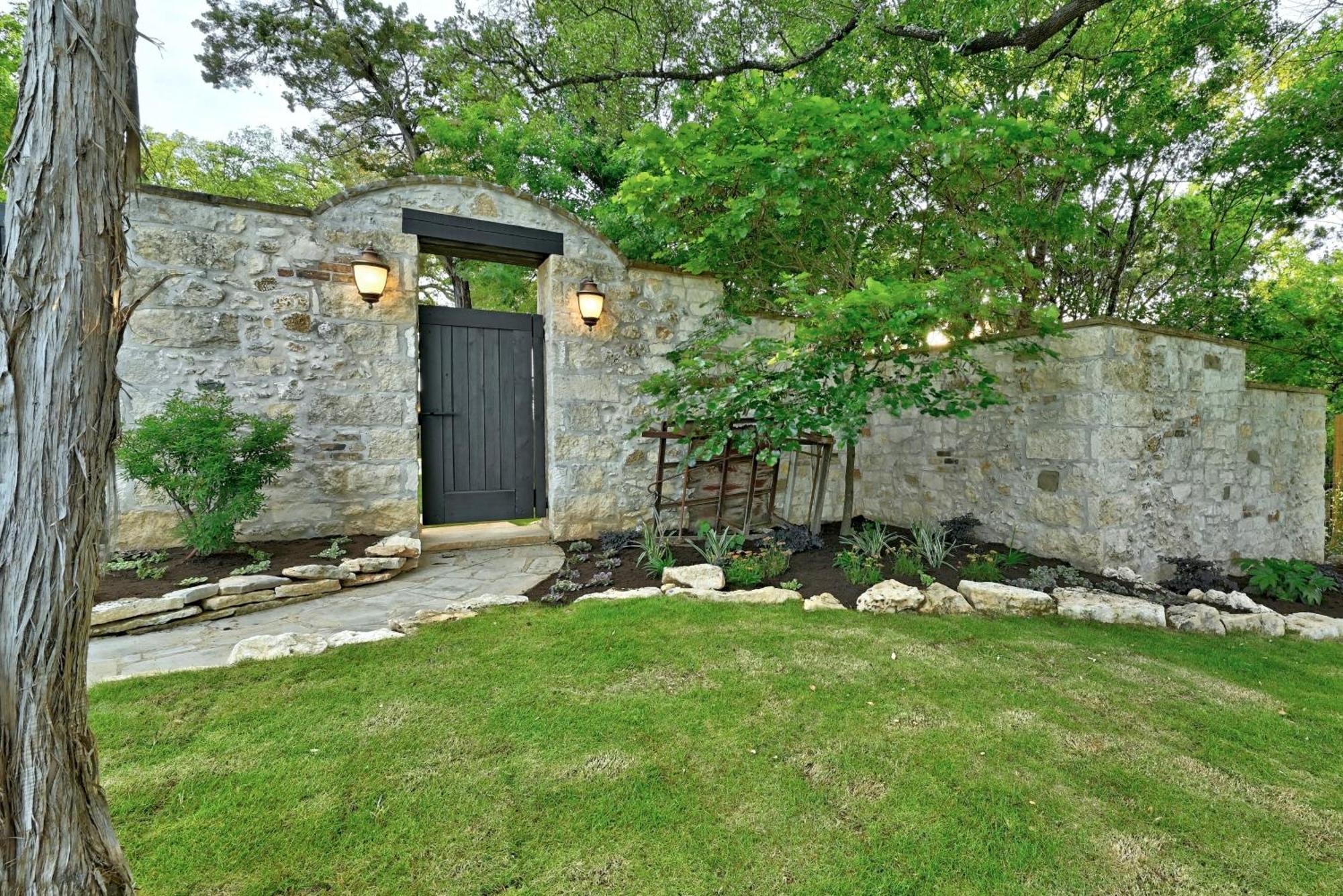 Villa Austinteton's Sunset Cliff On Travis - Private Wedding, Event, Heated Pool, Boat Dock Austin