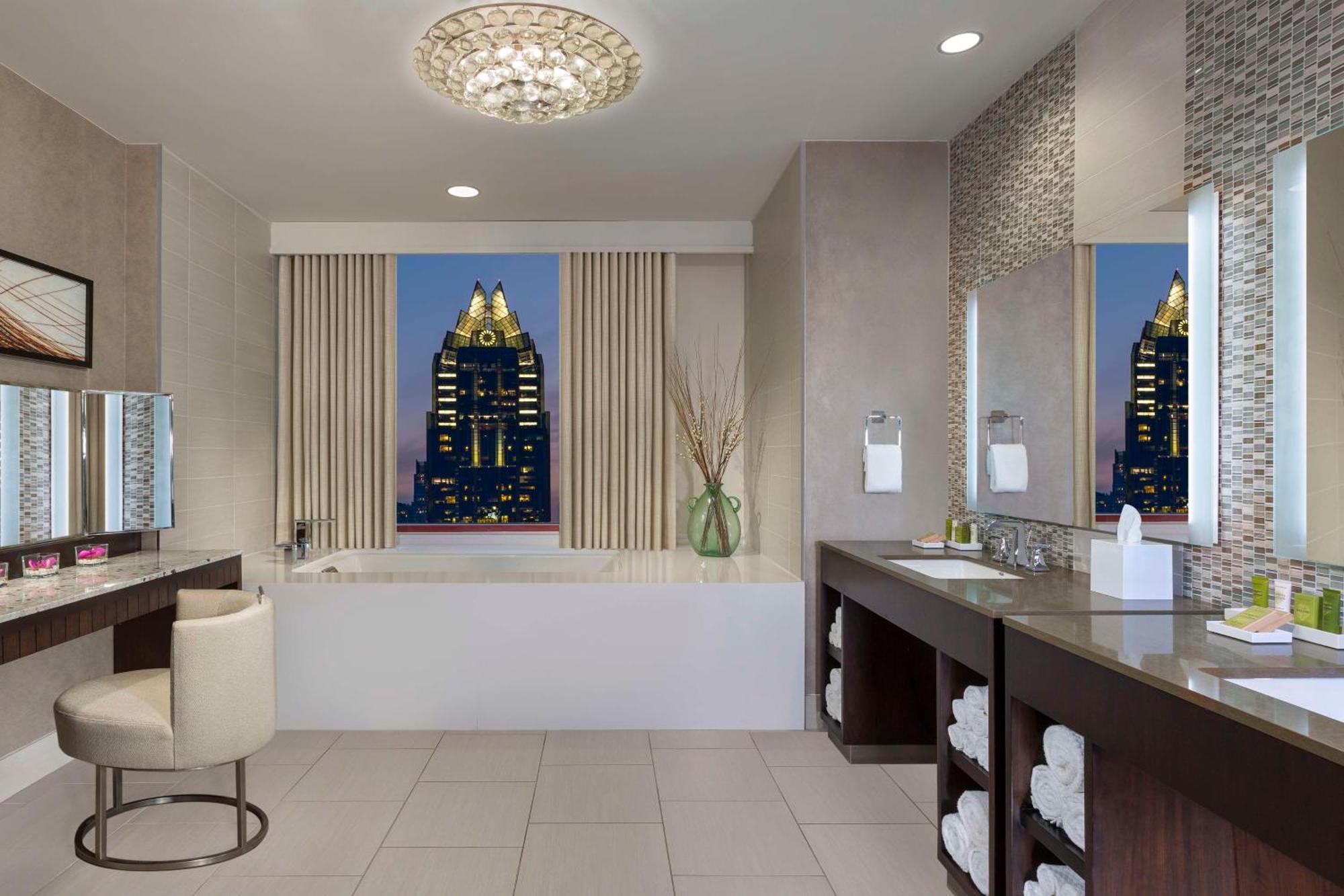 Hilton 4*
