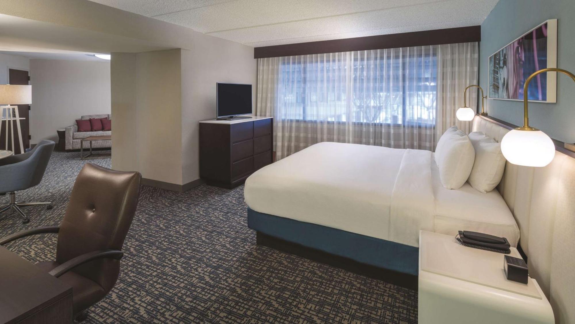 Hotel Doubletree By Hilton Northwest - Arboretum Austin
