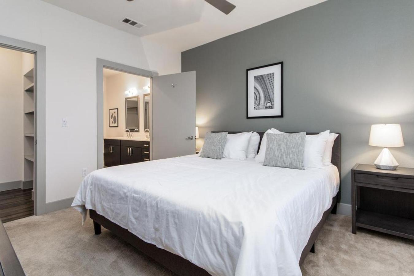 Landing - Modern With Amazing Amenities