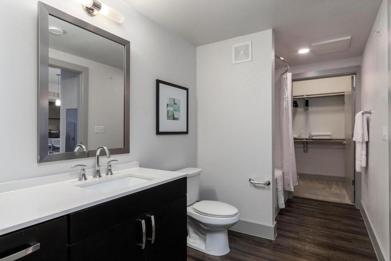Landing - Modern With Amazing Amenities Austin