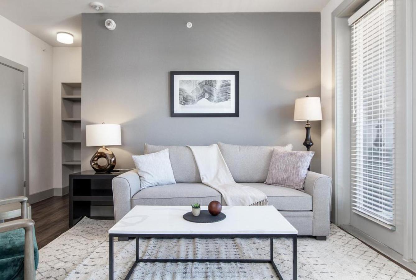 Landing - Modern With Amazing Amenities Apartment