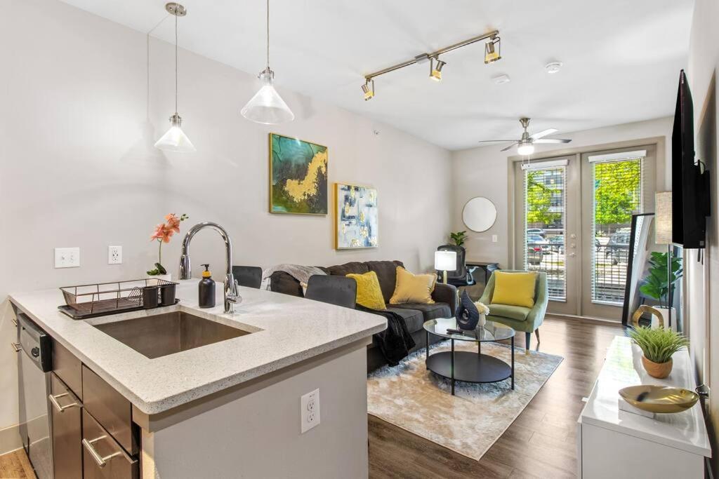 Apartment Charming 1br Oasis Kingbed Freeparking Wi-fi