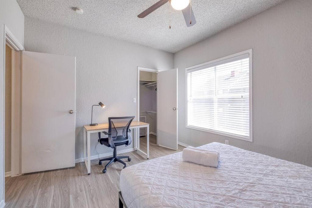 Cozy 2bd Texas Apartment