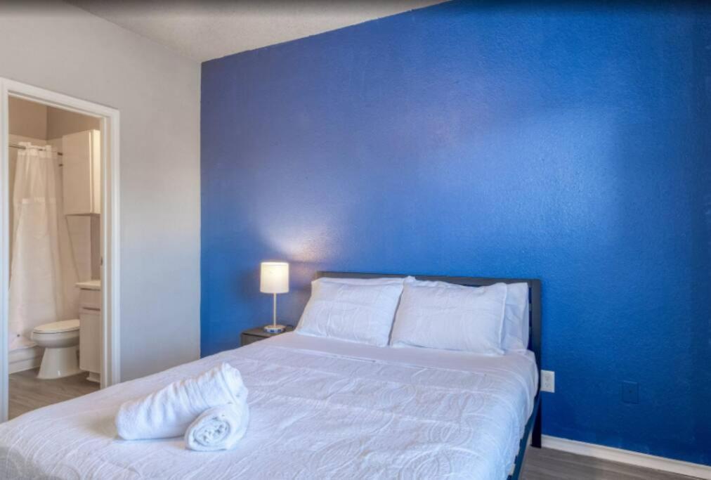 Comfy 2bd ~ Texas Apartment *