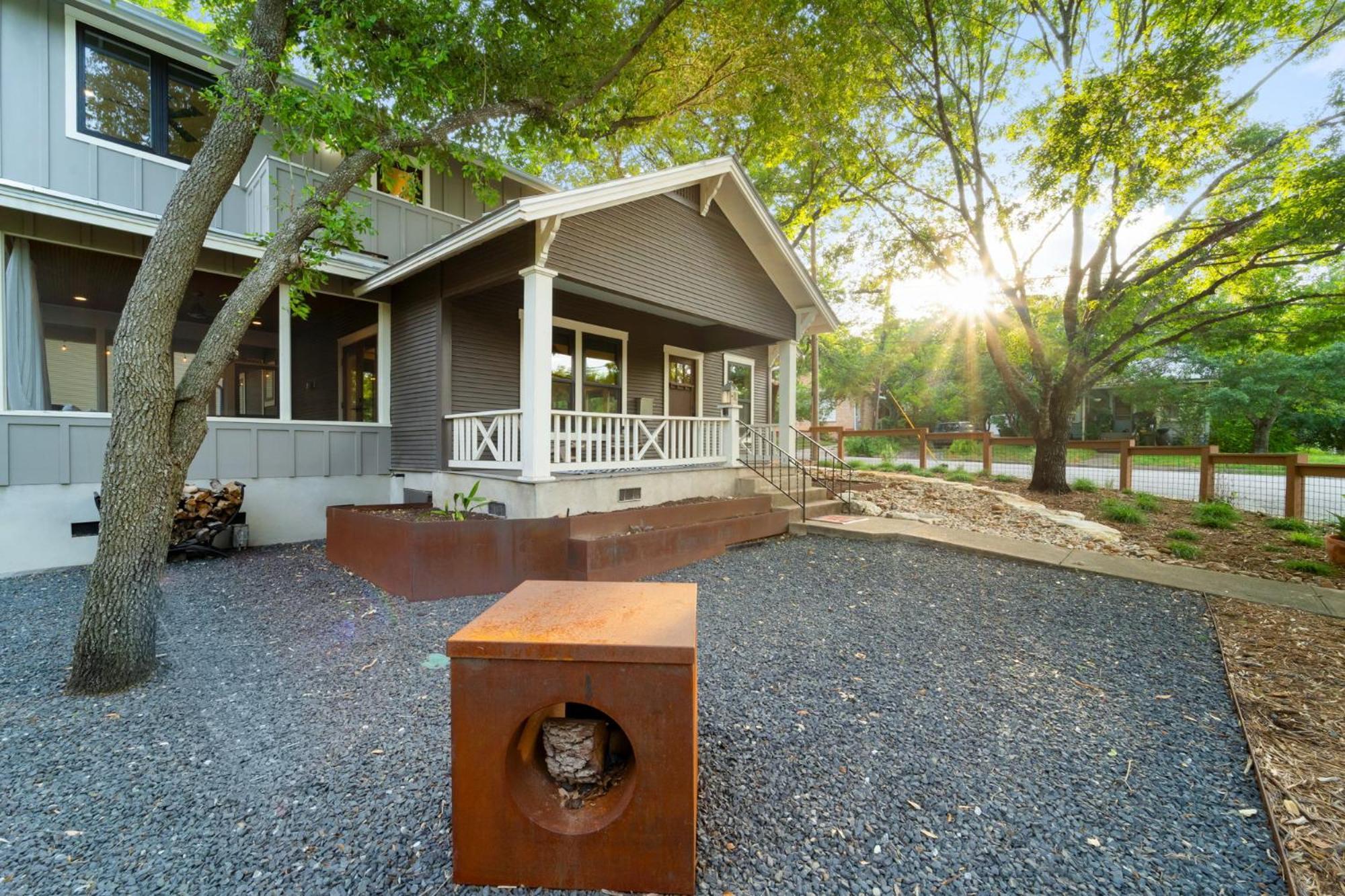 Unique Hideaway 3br 2ba Oak Shaded Holiday home *