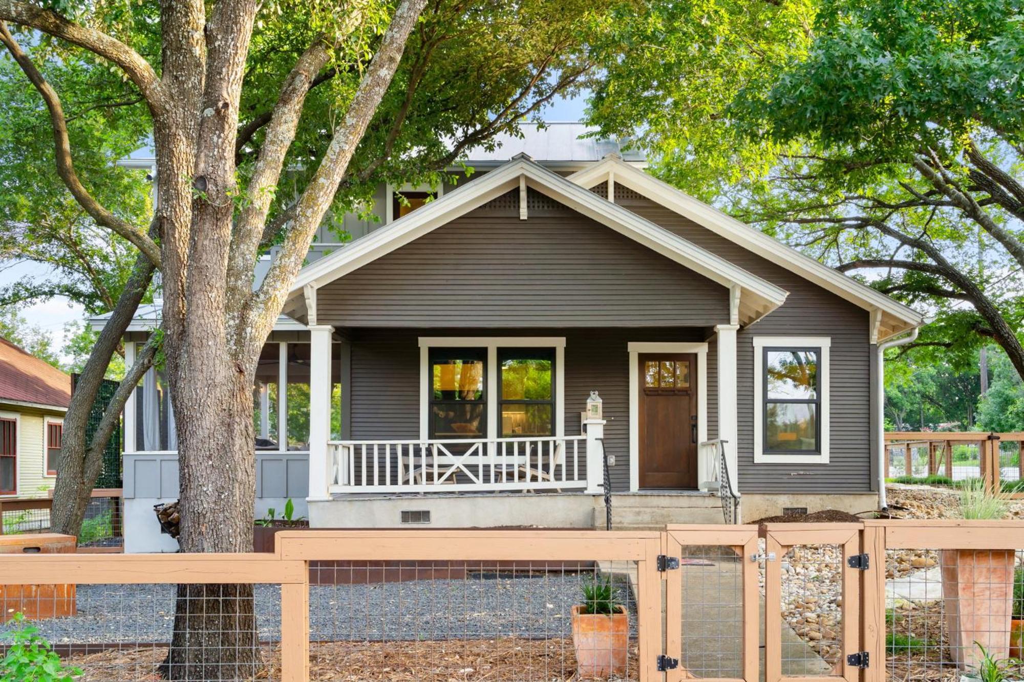 Unique Hideaway 3br 2ba Oak Shaded Holiday home *