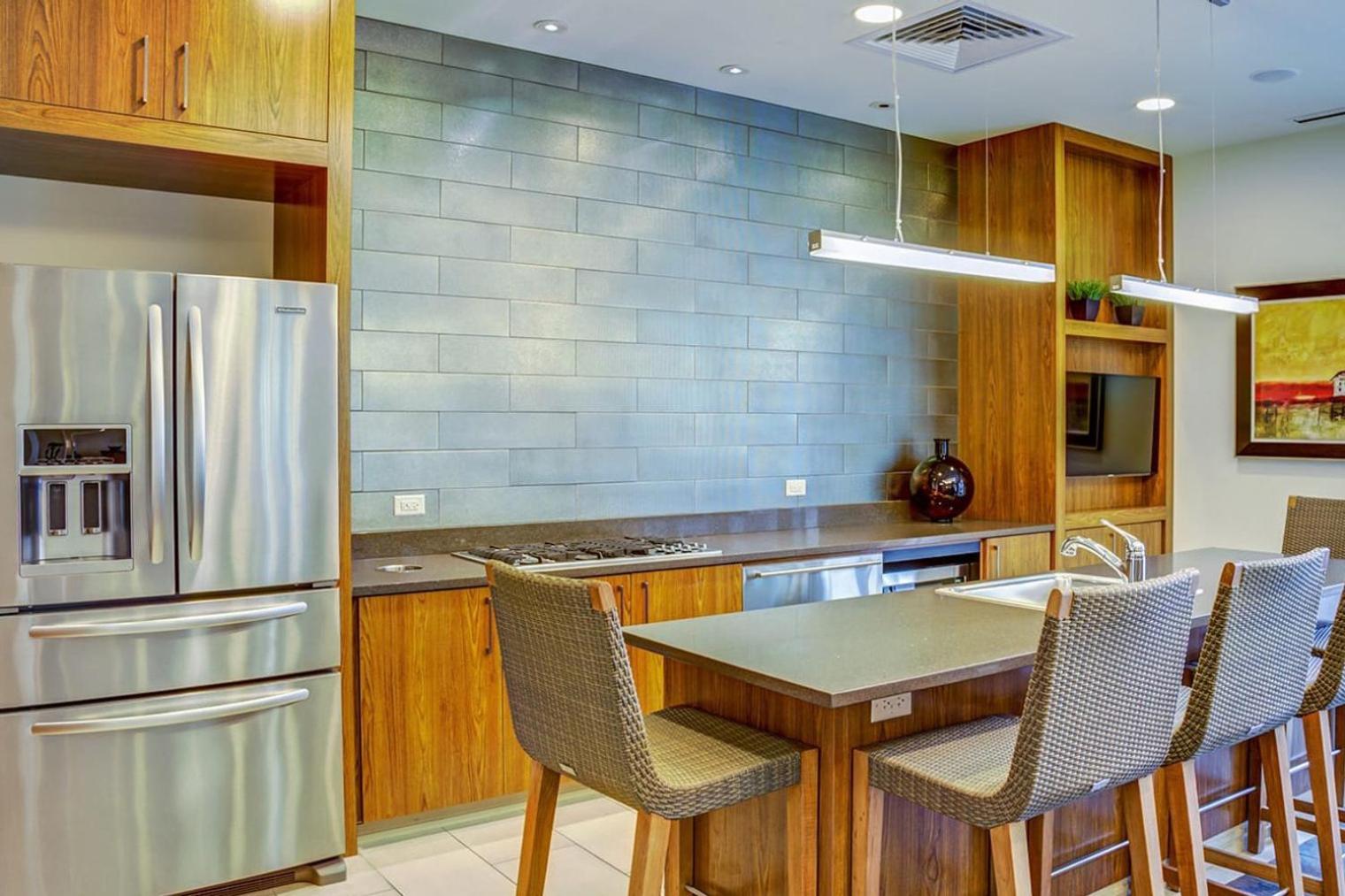 Downtown 1br W Gym Pool Wd Nr Capitol Atx-206 *