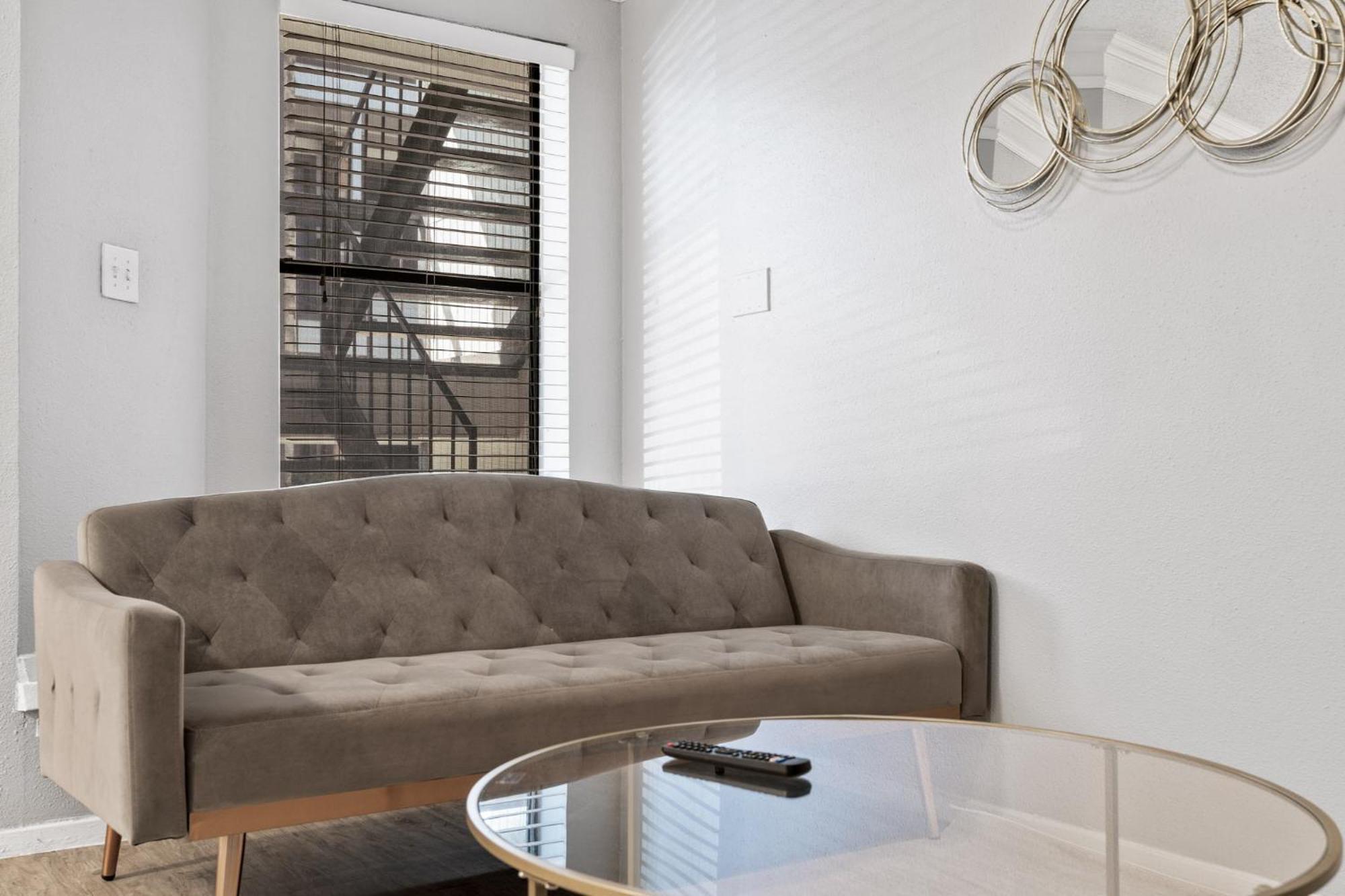 Luxe 1b In Hyde Park Bbq Pool Apartment Austin