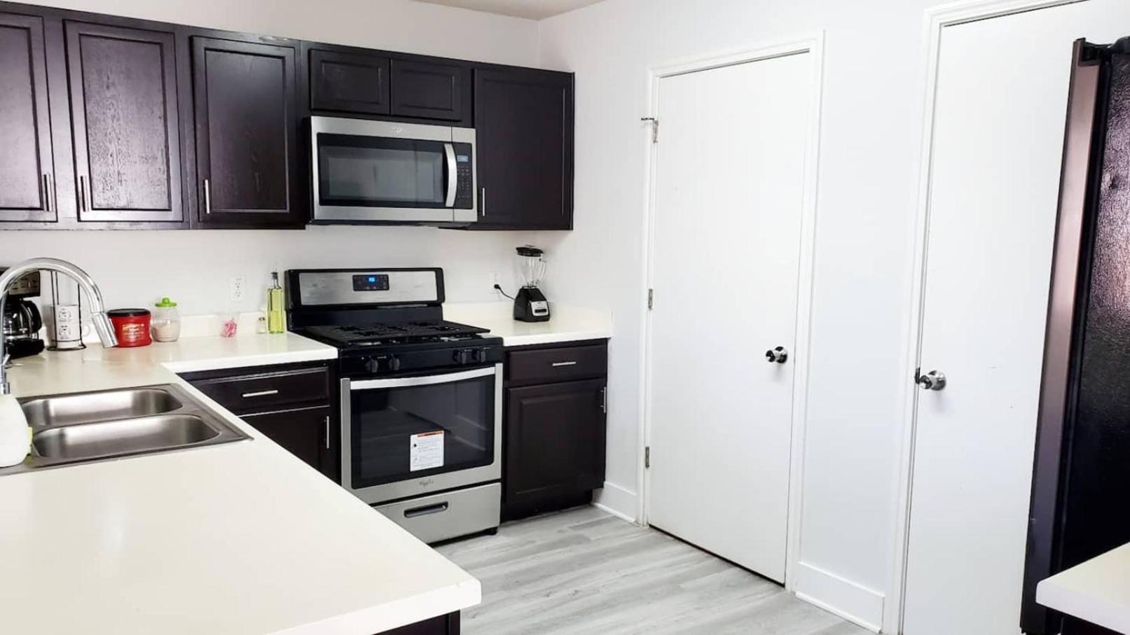 Cozy Near Downtown And Airport Austin
